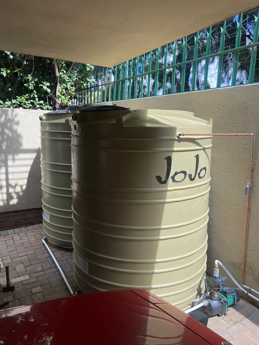 Backup water tank install